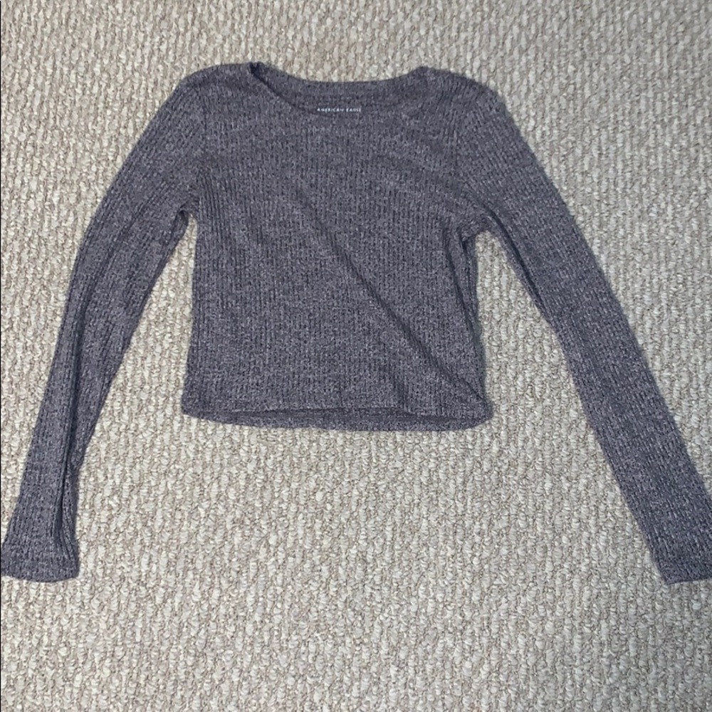 Soft cropped longsleeve shirt
